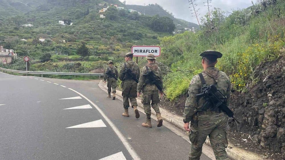 Personal del grupo táctico canarias despliega en la isla de gran canaria